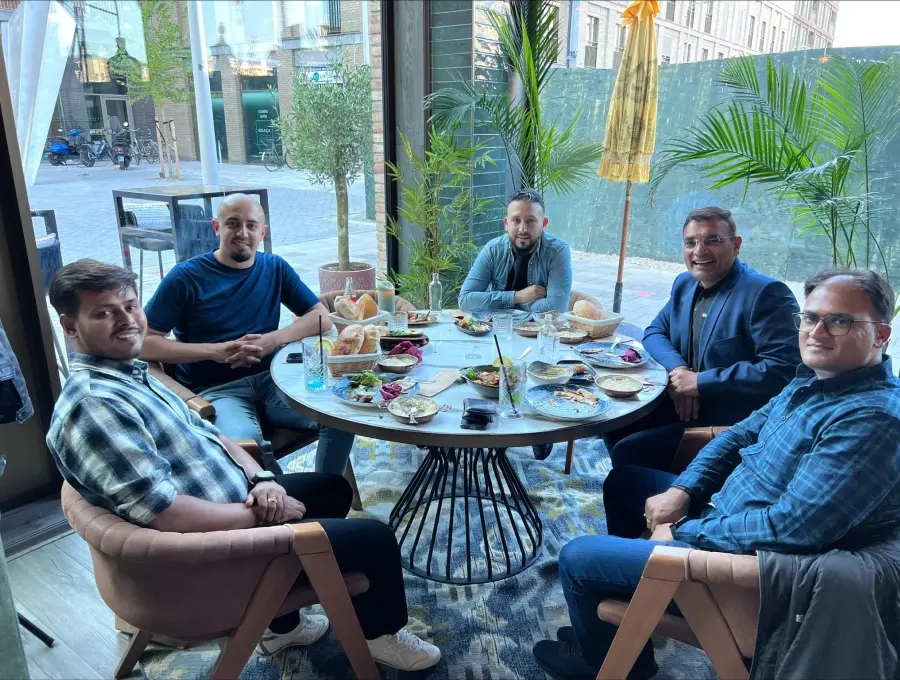 Evince Professional Trip Memories in Netherland